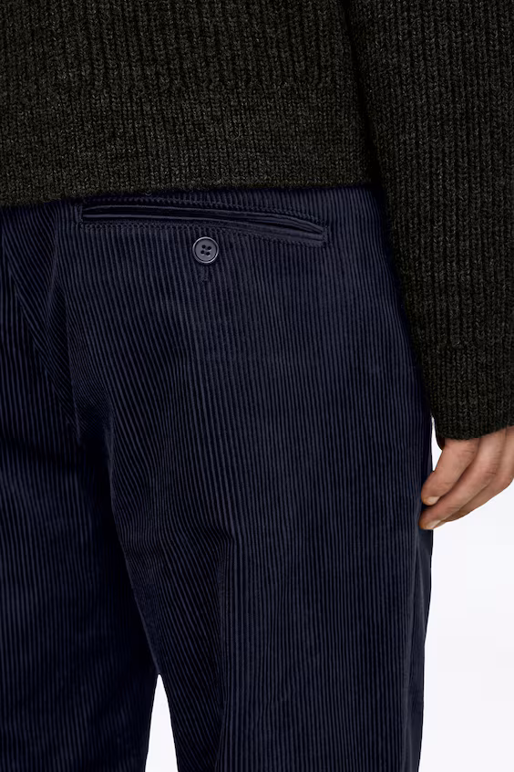 Клешеные брюки из вельвета