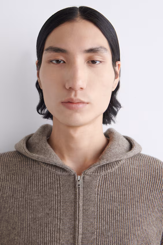 Свитер с молнией и капюшоном из мериносовой шерсти и яка