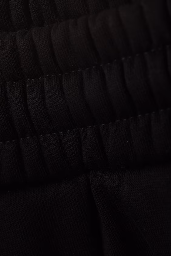 Широкие спортивные брюки