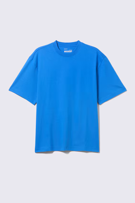 Расслабленная футболка