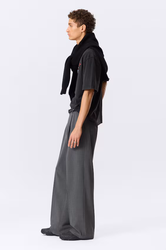 Комфортабельные свободные брюки uno