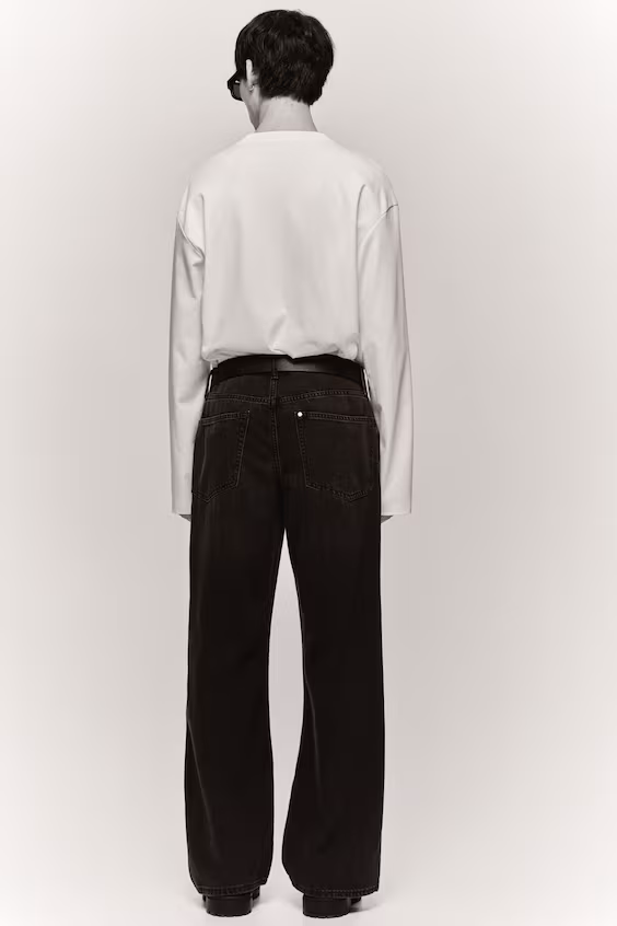 Джинсы прямого покроя легкие свободные