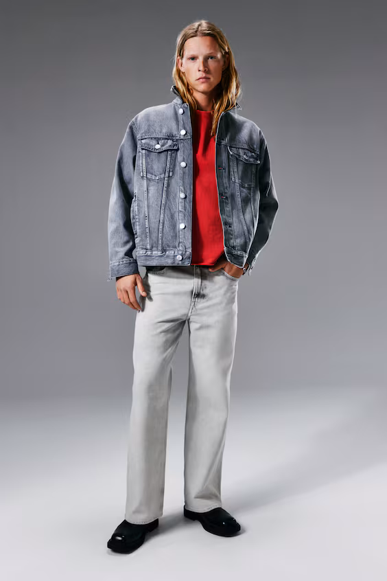 Прямые свободные джинсы