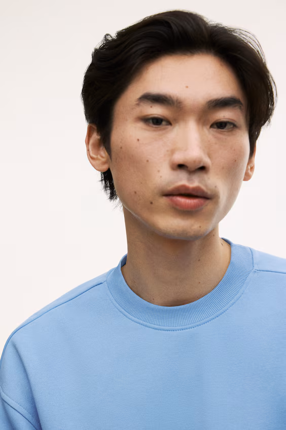 Свитшот свободного кроя