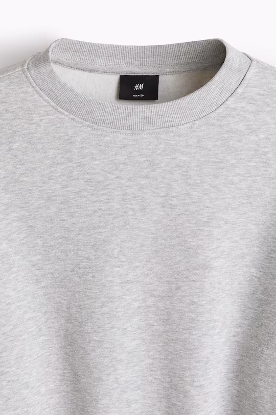 Свитшот свободного кроя