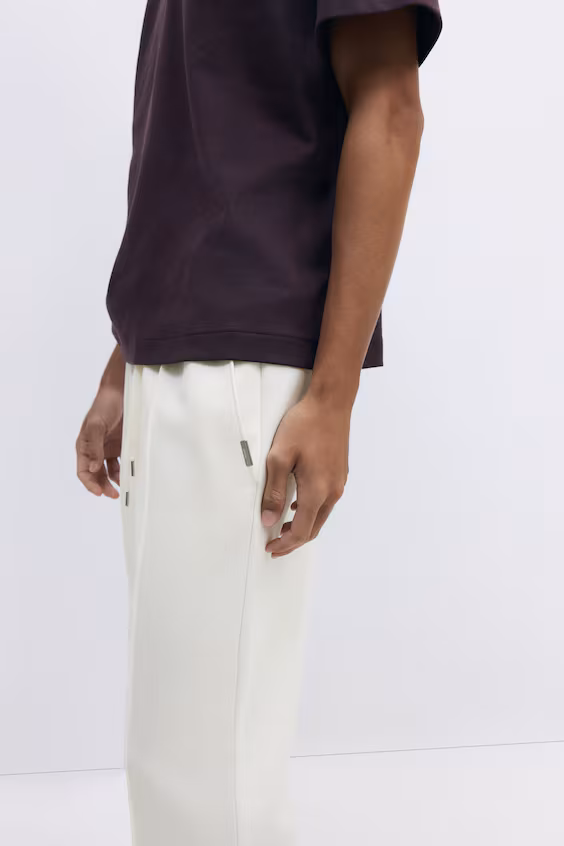 Элегантные джоггеры с классической посадкой regular fit