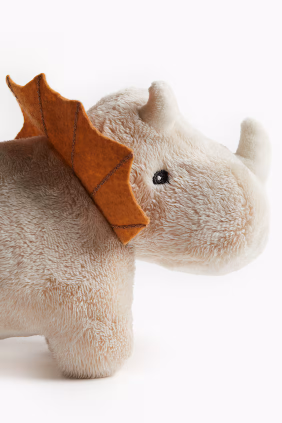 Плюшевый трёхрогий динозавр