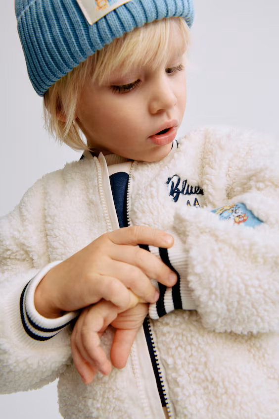 Плюшевая бейсбольная куртка