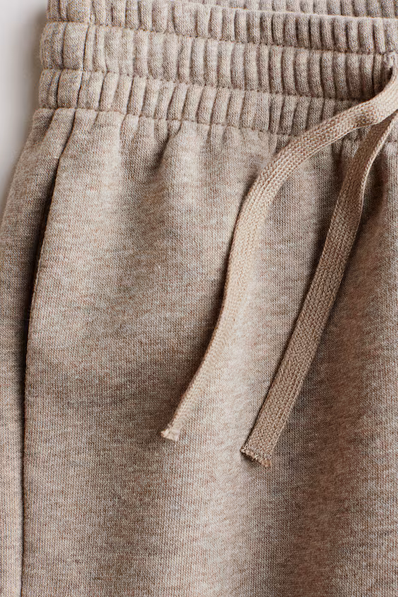 Брюки-джоггеры с мягким начесом внутри