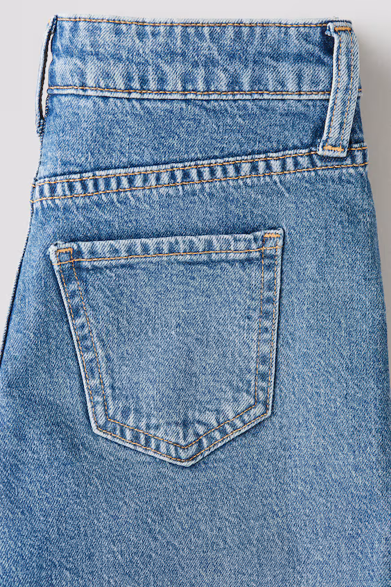 Джинсы широкого покроя