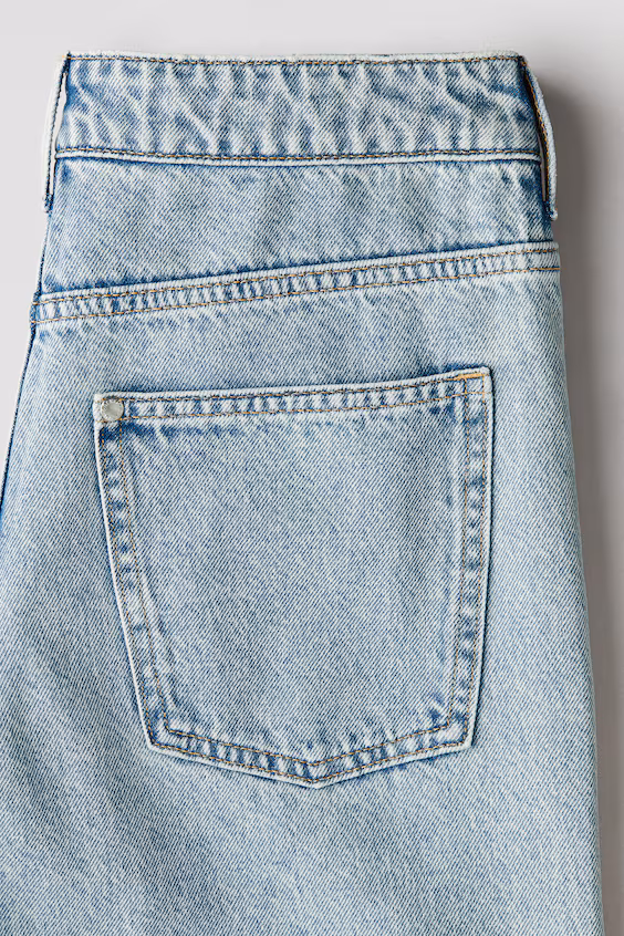 Джинсы свободного кроя