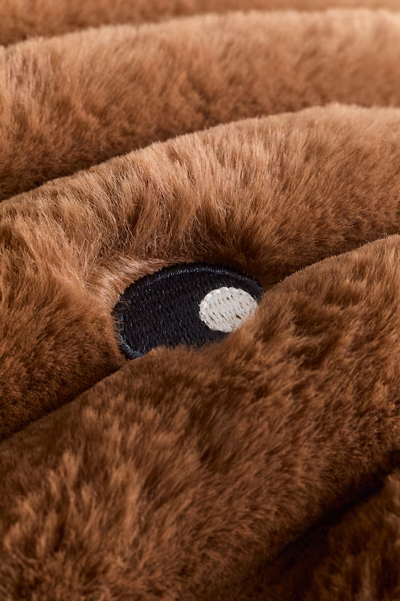 Плюшевый медведь