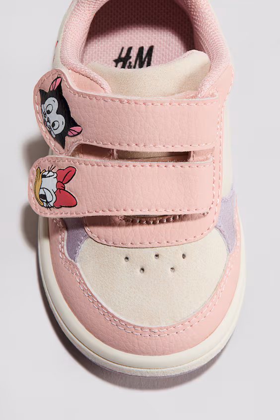 Кроссовки с принтом