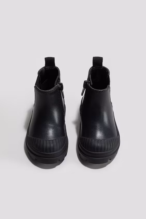 Массивные ботинки челси