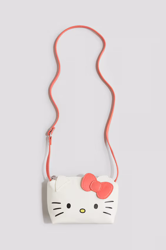 Сумка через плечо с аппликациями