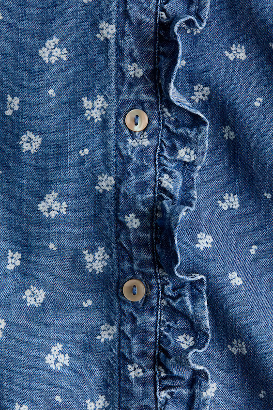 Рубашка из джинсовой ткани с оборками