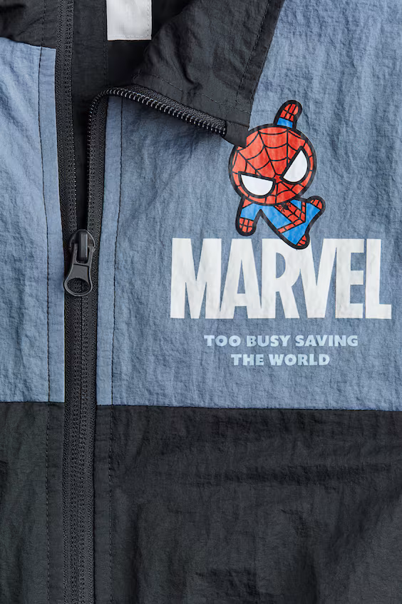 Ветровка с принтом