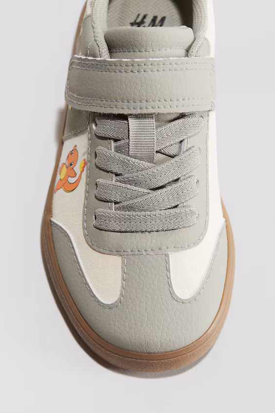 Кроссовки с принтами