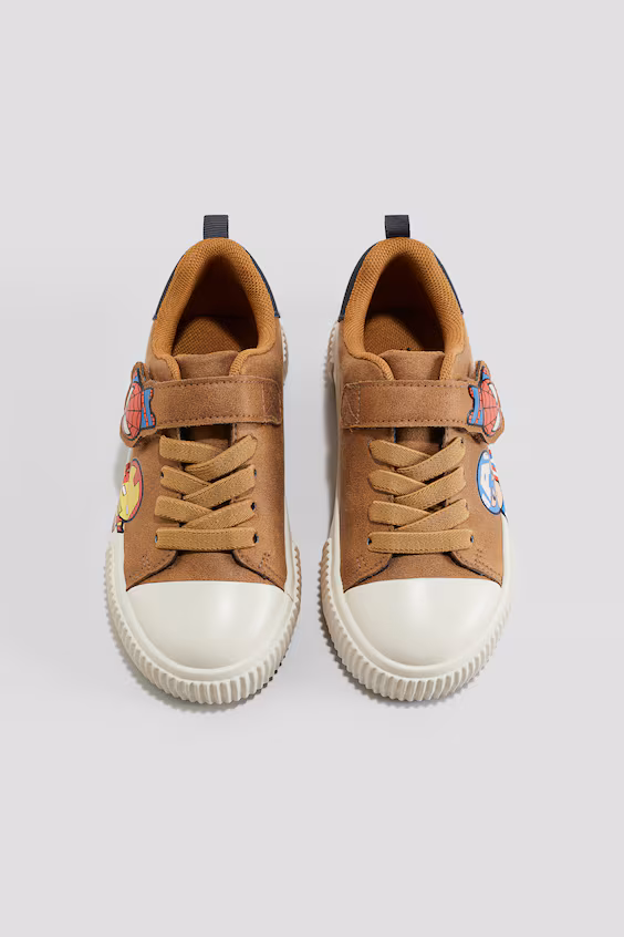 Кроссовки с принтами