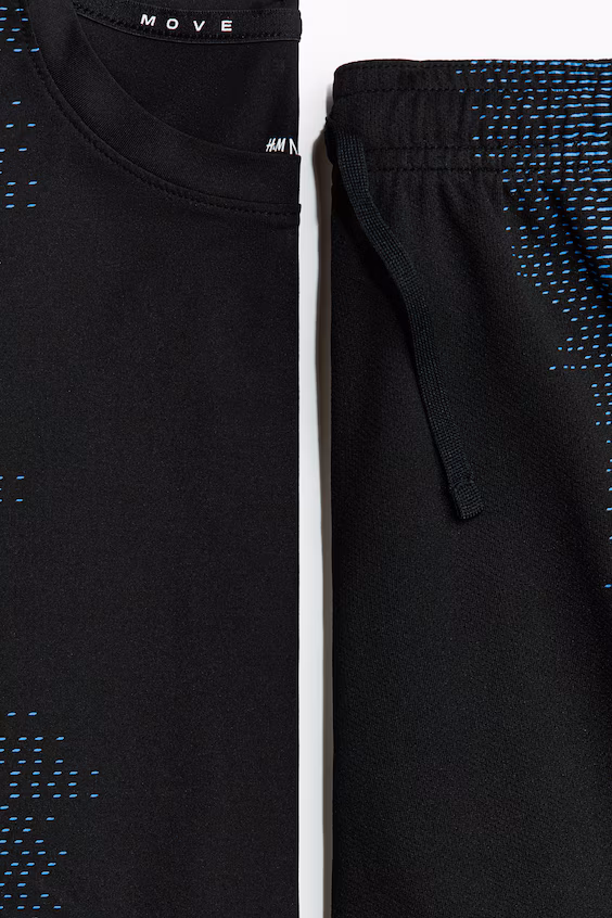 Набор из 2 футбольных предметов с технологией drymove™