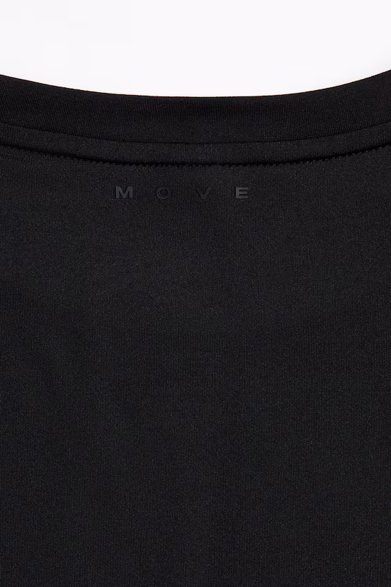 Набор из 2 футбольных предметов с технологией drymove™