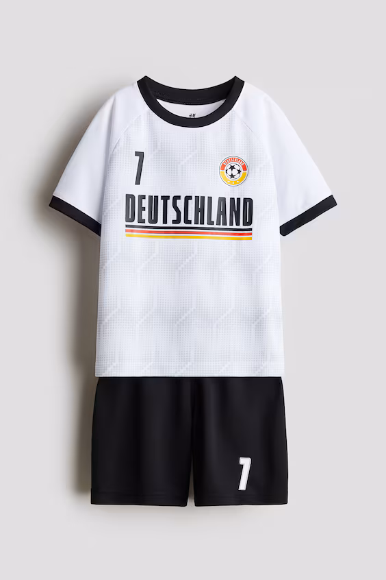 Комплект футбольной формы