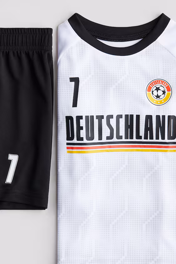 Комплект футбольной формы