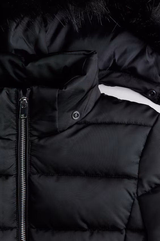Пуховик с капюшоном