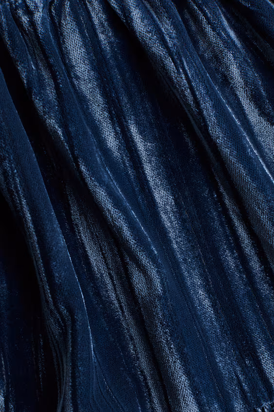 Платье из растяжимого бархата