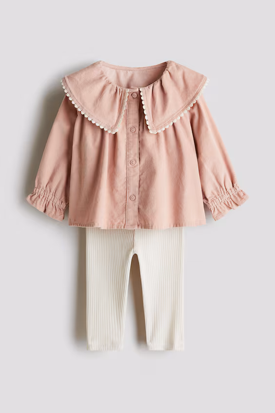 Комплект блузы и леггинсов