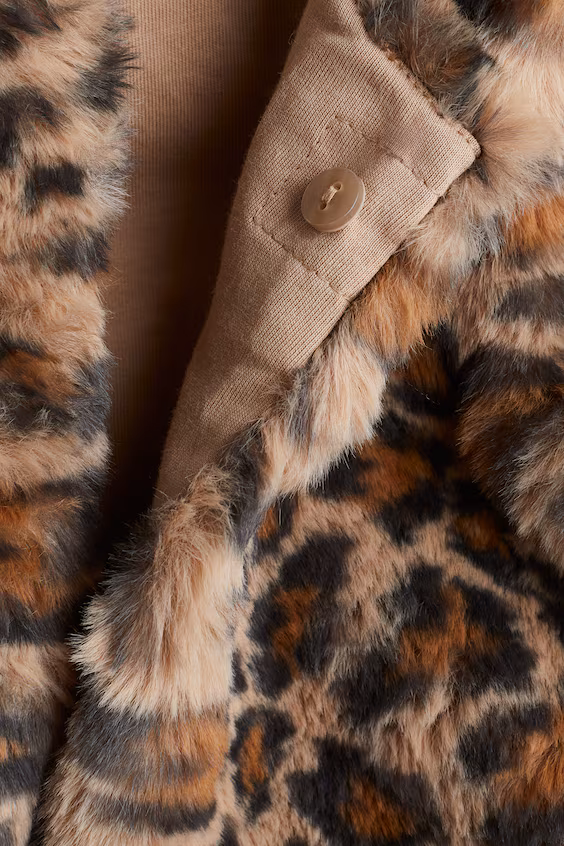 Меховой жилет