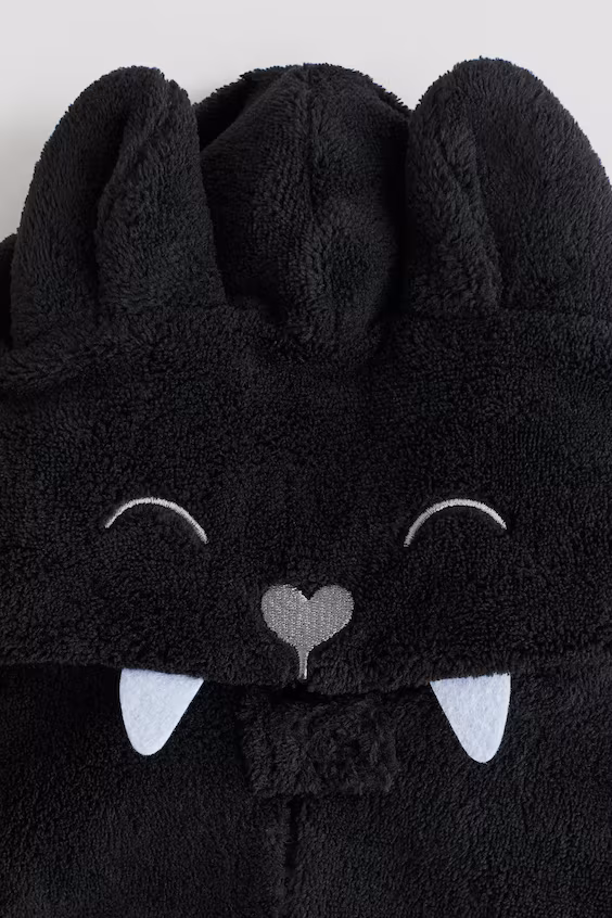 Плащ-маскировка летучей мыши