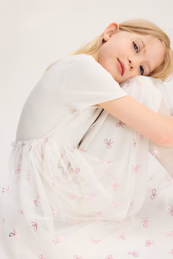 Платье с юбкой из фатина