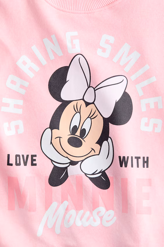 Толстовка с ярким узором