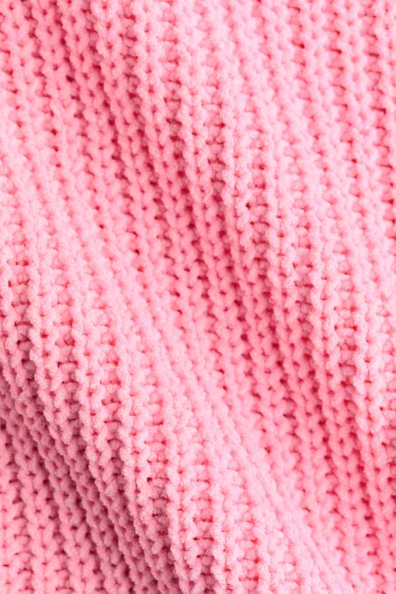 Свитер из мягкого вязаного полотна