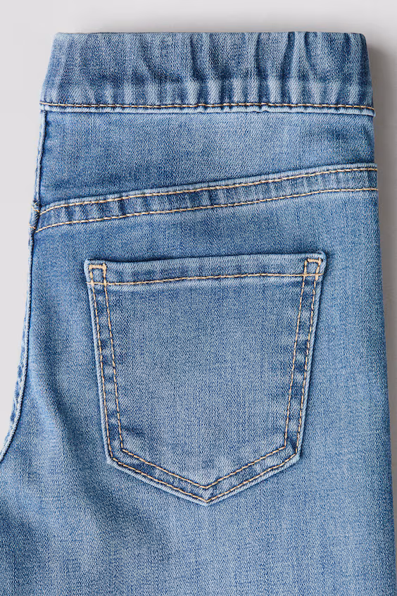 Джинсы свободного кроя