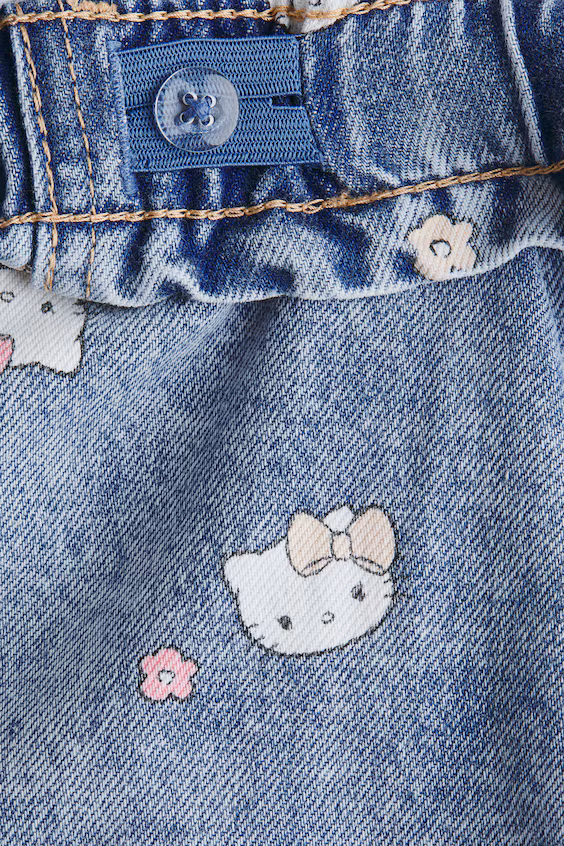 Джинсы с широкими ножками с узорами