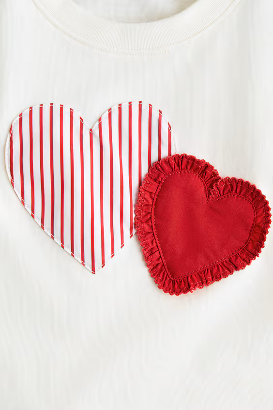 Футболка с узорами