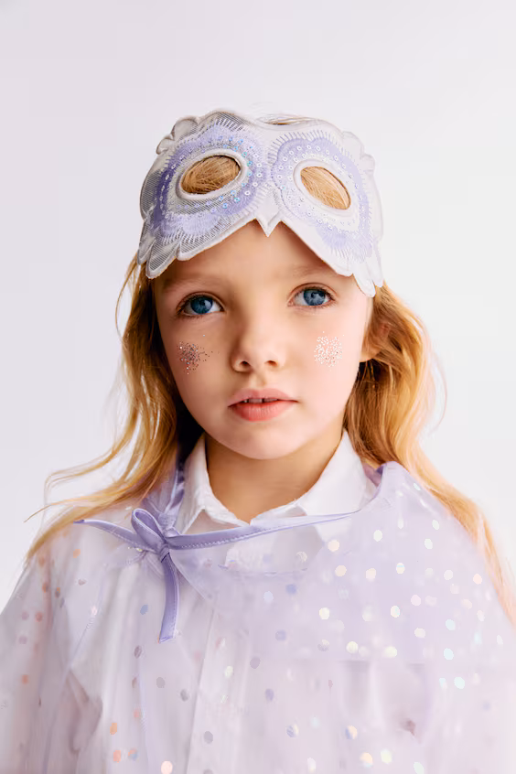 Двухэтажный маскарадный костюм с плащом