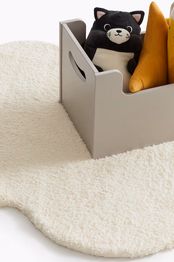 Ковер в форме облака