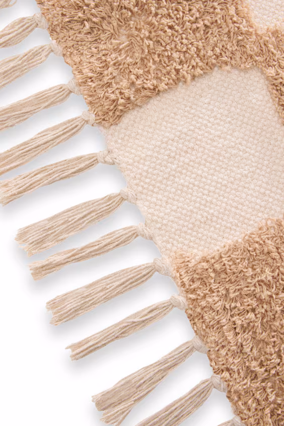 Дорогой детский ковер