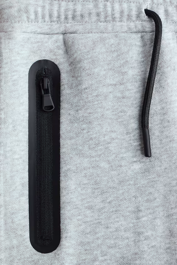 Джоггеры с начесом внутри