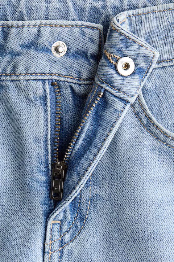 Джинсы свободного кроя