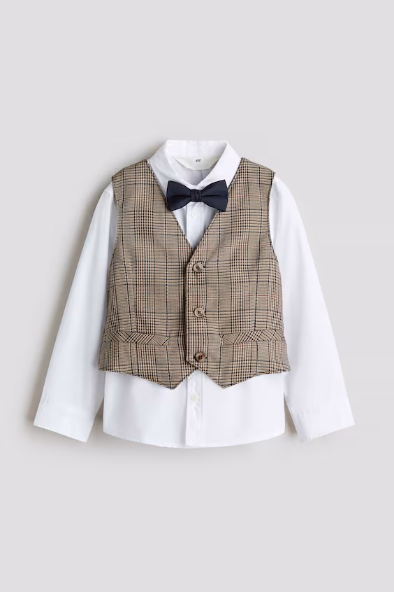 Набор элегантного трех предметного костюма