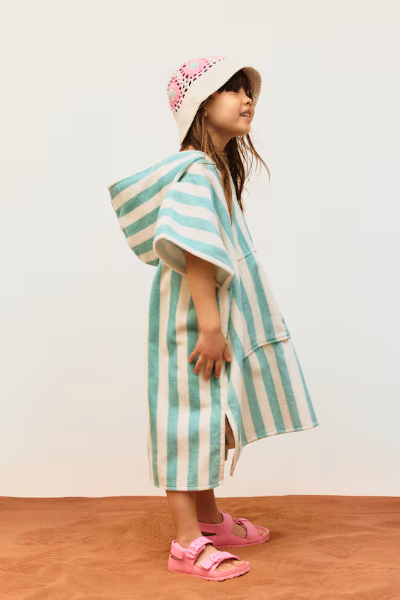 Пляжная полотенце-пончо с капюшоном