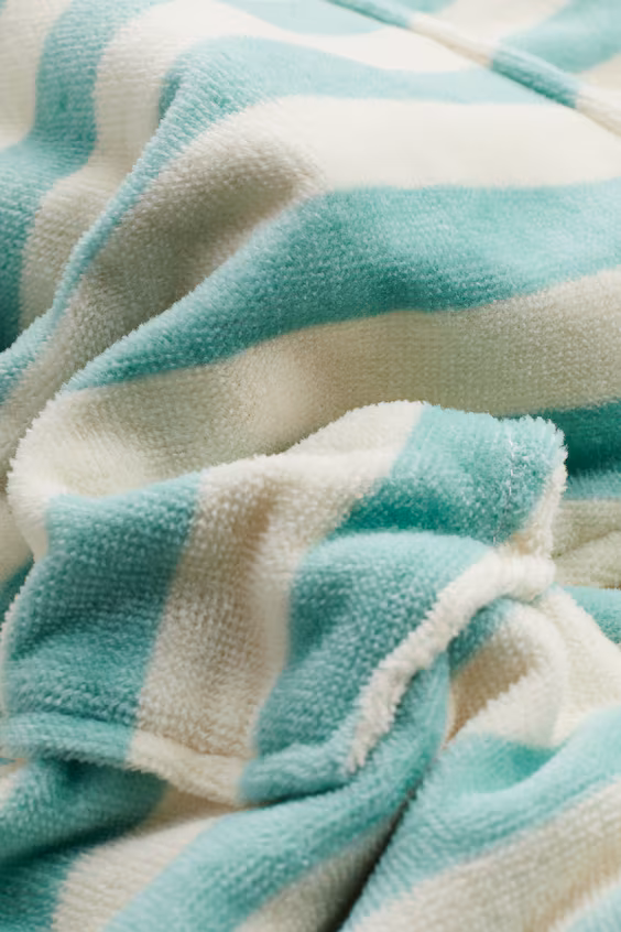 Пляжная полотенце-пончо с капюшоном