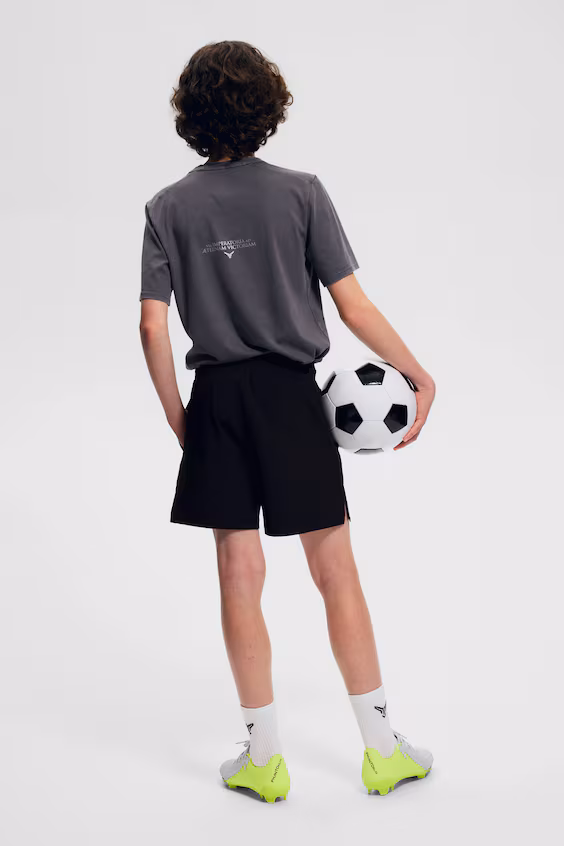 Шорты для спорта средней длины с технологией drymove™