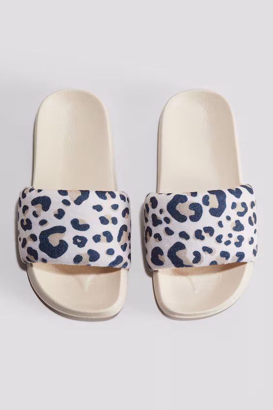 Шлепанцы для ванной