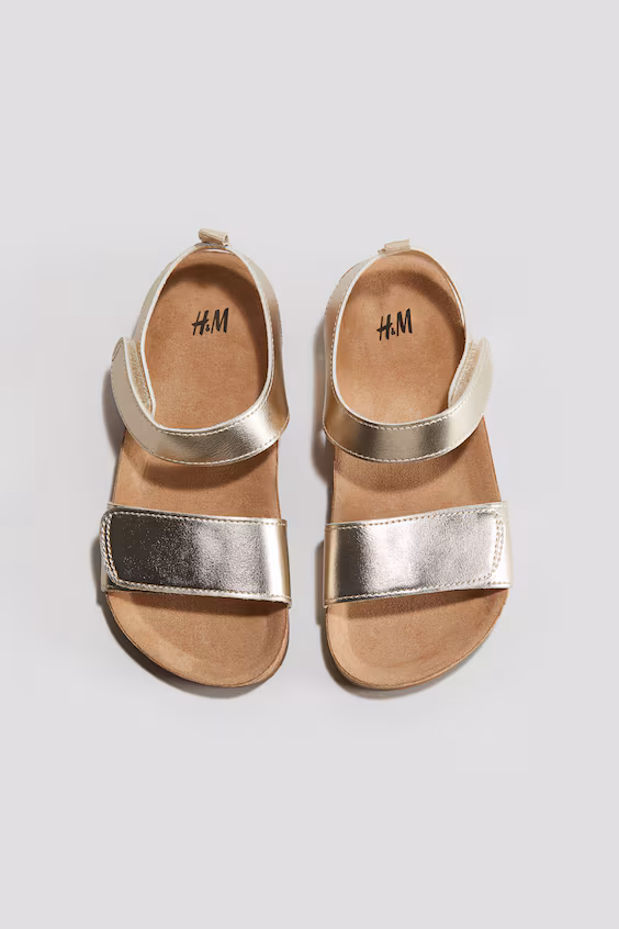 Сандалии на щиколотке