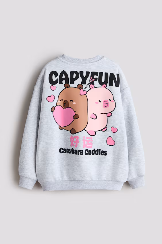 Оверсайз свитшот с принтом